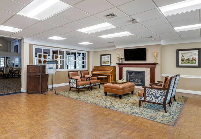 Spacious Lounge Area at an Independent Living Facility Spacious Lounge Area at an Independent Living Facility